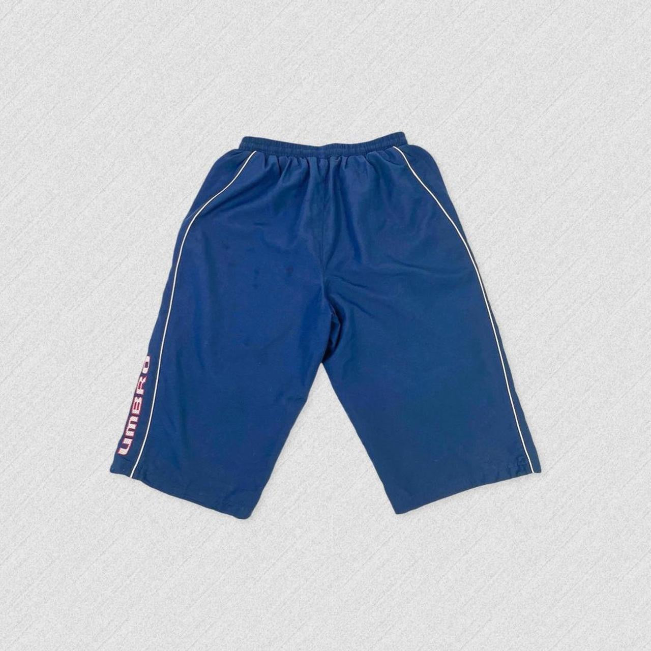 Vintage Umbro 3/4 Length Shorts - M