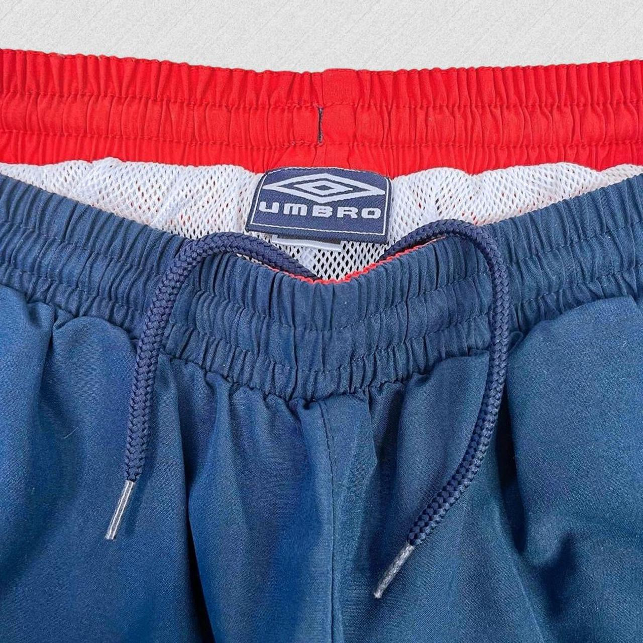 Vintage Umbro 3/4 Length Shorts - M