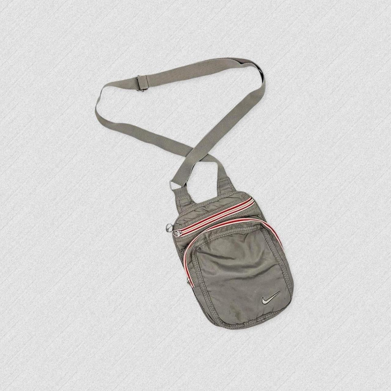 Vintage Nike Shoulder Bag